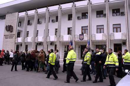 fotoreportaj cum au protestat functionarii publici la constanta 81585 302296