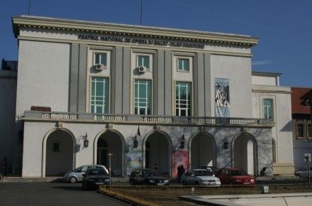 teatru.jpg