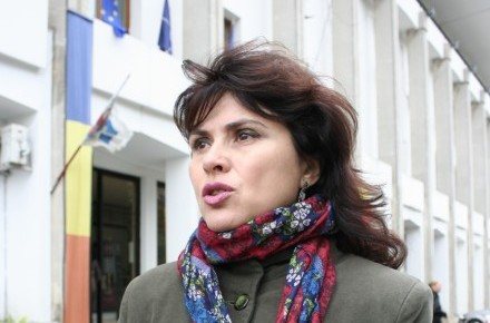 antuanela_-_antuanela_dancu.jpg