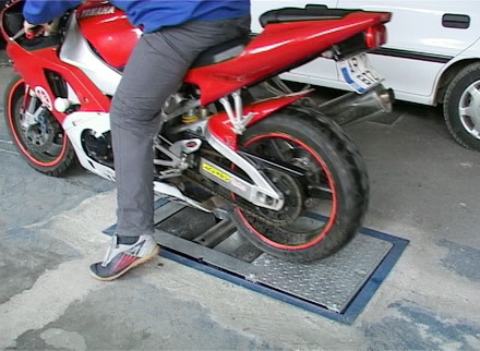 ITP_MOTOCICLISTI1_.jpg