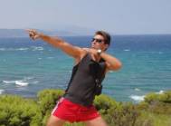 Agentia de presa mondena Mircea Badea, cantaret de rock si jazz (video)