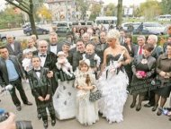 Click! Soţia lui Ionuţ Dolănescu a purtat rochie închiriată la botez!