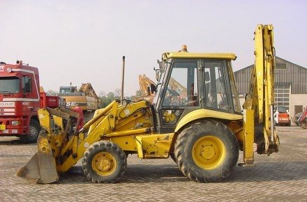 04_buldoexcavator.jpg 04_buldoexcavator.jpg