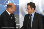 Băsescu şi Sarkozy vor să se iubească, dar nu ştiu că nu pot