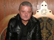 Click! EXCLUSIV - Irinel şi blondele lui au dat nas în nas într-un club! Află cum a decurs întâlnirea!