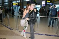 Libertatea Moni Columbeanu s-a purtat rece cu Irinel la aeroport