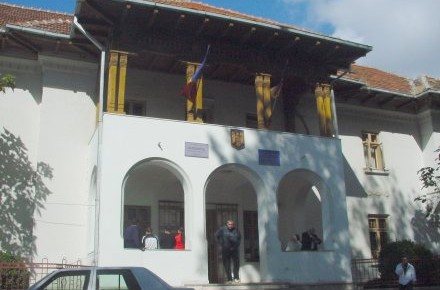 licitatie_-_parchetul_de_pe_langa_judecatoria_mangalia.jpg licitatie_-_parchetul_de_pe_langa_judecatoria_mangalia.jpg