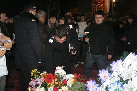 fotoreportaj imagini de la inmormantarea scafandrului ispas 46133 309017