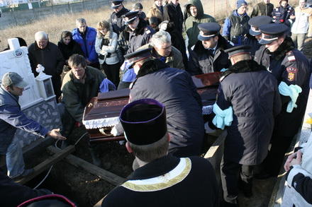fotoreportaj imagini de la inmormantarea scafandrului ispas 46133 309017