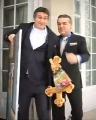 Click! Bendeac a plecat încărcat de cadouri de la palatul adevăratului Becali (video)
