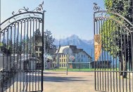 Libertatea Studiile lui Andrei Plăcintă au costat-o pe mămica senator 500.000 €!