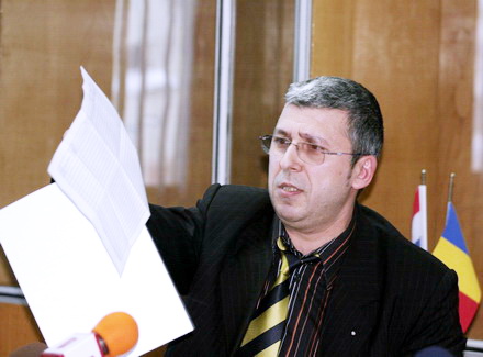 DADL_Cornel_Pulbere_06.jpg