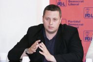 Boc l-a schimbat pe Laurenţiu Mironescu de la Interne (document) 