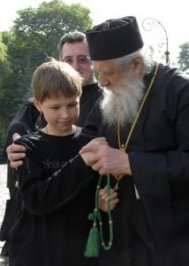 Sfantul Grigorie Teologul “Boala de a te crede invatat cand nu esti e vrednica de lacrimi si de suspine mai mult decat orice alta boala”