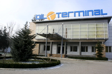 Oil_terminal_sediu.jpg