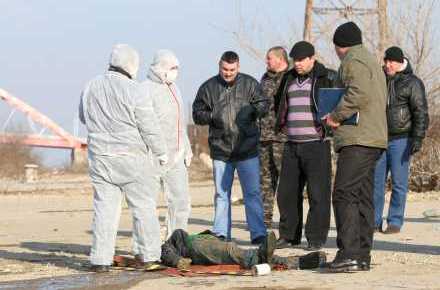 4_mitu_-_cadavru_1.jpg 4_mitu_-_cadavru_1.jpg