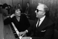 Jazzmanul George Shearing a încetat din viaţă