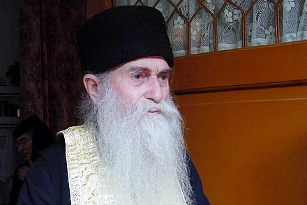 Arsenie_Papacioc2.jpg Arsenie_Papacioc2.jpg
