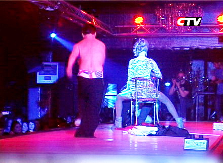 PETRECERE_CLUB1.jpg PETRECERE_CLUB1.jpg