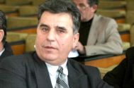 Nicolin cumpără borduri şi pavele de două miliarde