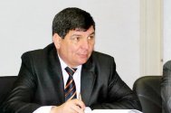 Primarul Nicolae Anghel, dat în judecată de subordonaţi