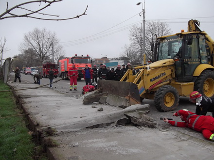 fotoreportaj accident gardul cimitirului central 99776 320374
