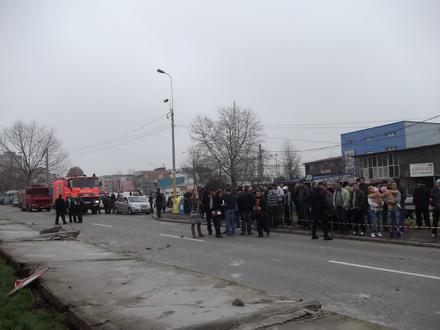 fotoreportaj accident gardul cimitirului central 99776 320374