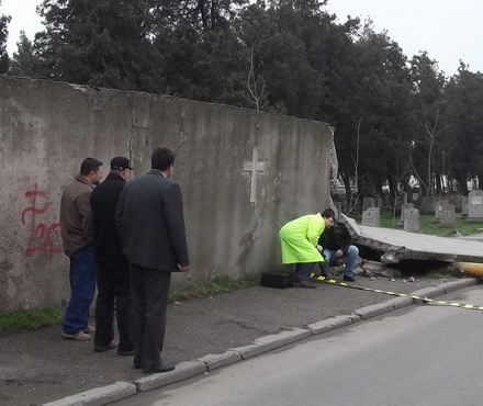 fotoreportaj accident gardul cimitirului central 99776 320374