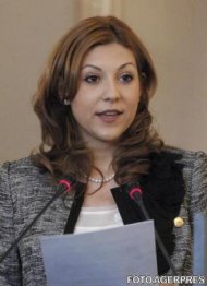 Demisii in transporturi Directorul general al Companiei de Autostrazi si Drumuri Nationale si directorul general al Tarom au renuntat la functii