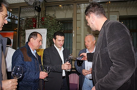 des_1.jpg des_1.jpg