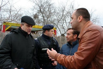 demolari cu scandal pe plaja din navodari galerie foto 35040 320823