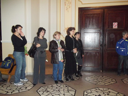 artistii teatrului oleg danovski si au luat adio de la cornel agop galerie foto 70393 320983