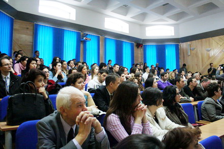 Victor Ciupină Rectorul Universităţii Ovidius Medicina Este O Facultate De Elită A Universităţii Galerie Foto