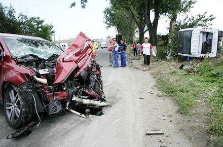 cobzariu_accident_rutier_5_masini_41.jpg cobzariu_accident_rutier_5_masini_41.jpg
