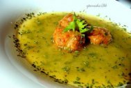 Ciorba de patrunjel cu perisoare din ardei