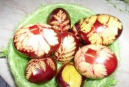 Oua vopsite in mod traditional