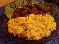 Orez cu şofran şi chifteluţe de năut
