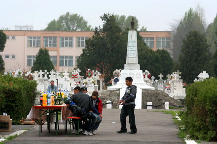 fotoreportaj la cimitir de pastele blajinilor 77577 324061