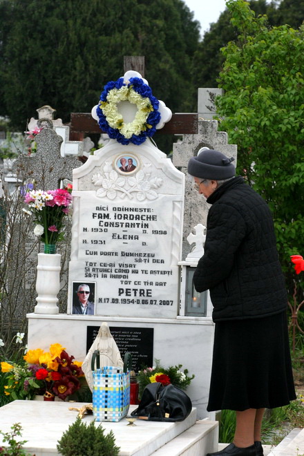 fotoreportaj la cimitir de pastele blajinilor 77577 324061