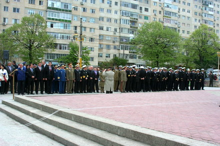 cine a participat la ceremonialul militar de ziua eroilor galerie foto 36046 325031
