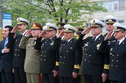 cine a participat la ceremonialul militar de ziua eroilor galerie foto 36046 325031