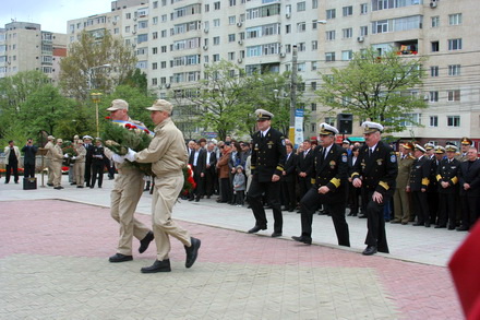 cine a participat la ceremonialul militar de ziua eroilor galerie foto 36046 325031