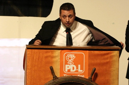 mironescu_slogan_-_lansare_PDL_Laurentiu_Mironescu_08.jpg