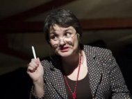 “Vă urcaţi la prima?” în Funny People