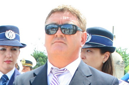 cap_9.jpg cap_9.jpg