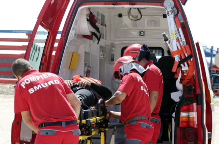 accident_ambulanta_smurd_1.jpg accident_ambulanta_smurd_1.jpg