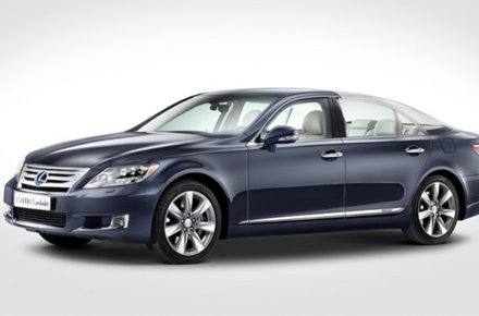 Lexus.jpg Lexus.jpg