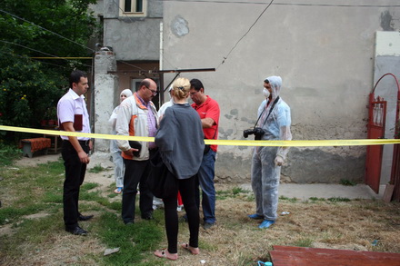 a vrut sa fie crima dar i a iesit sinucidere un tanar de 24 de ani si a taiat gatul de focul concubinei