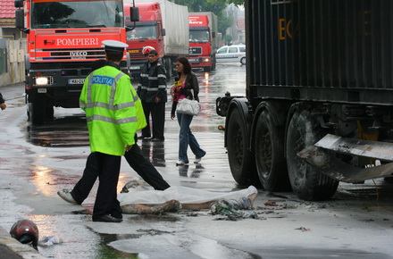 accidente_-_accident_moped.jpg accidente_-_accident_moped.jpg