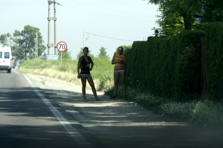 pentru amatorii de senzatii tari zonele fierbinti ale turismului sexual de la constanta galerie foto